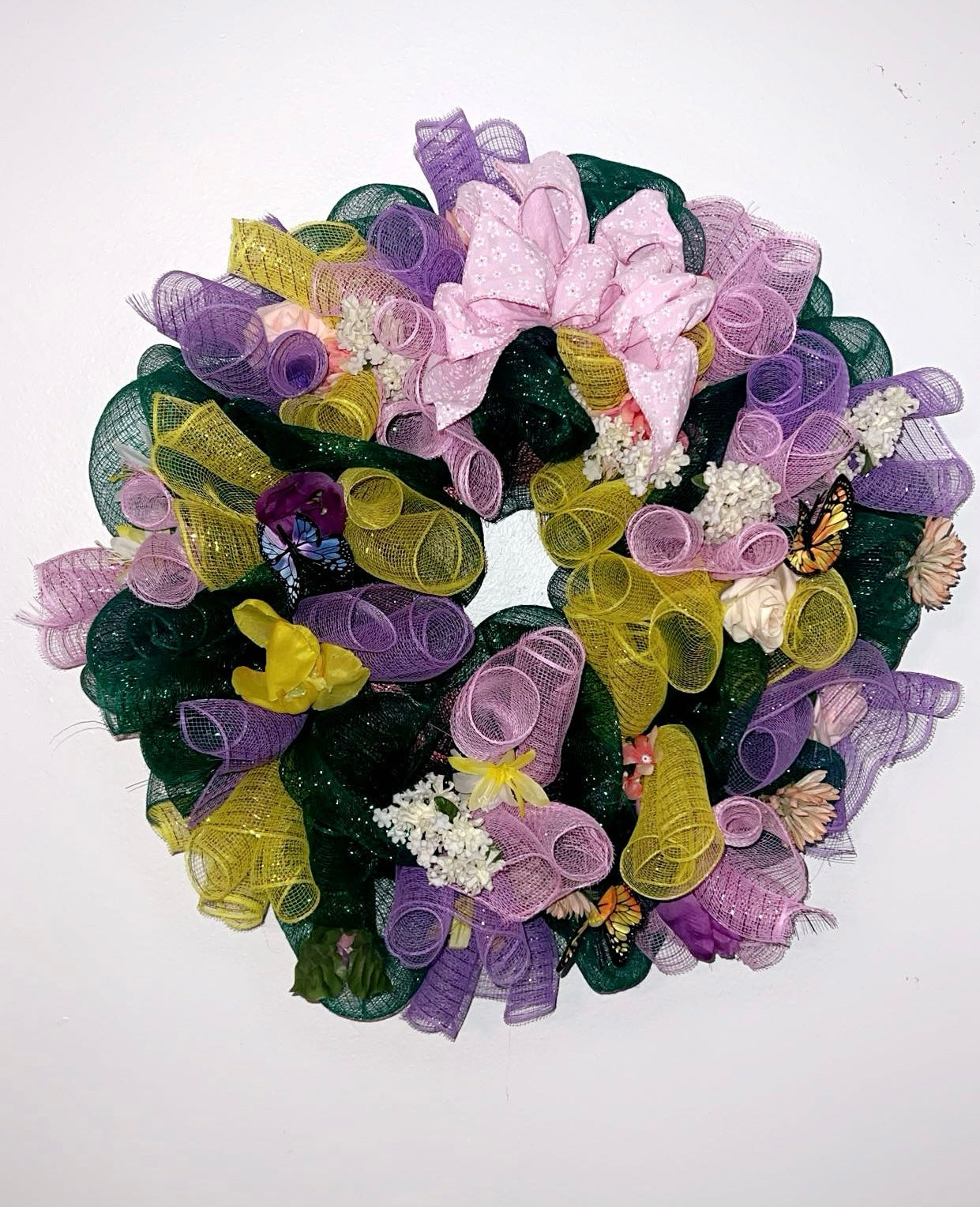 Colored Mesh Wreath